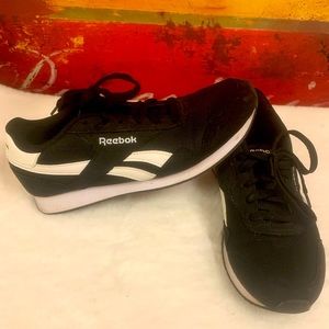 Reebok women’s sneakers size 8
